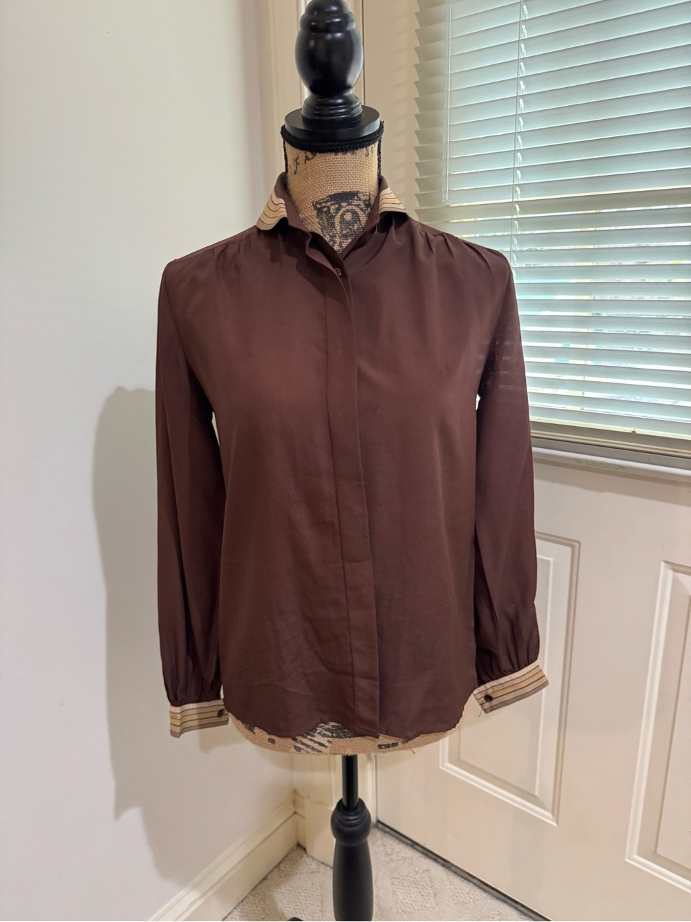 Vintage Serge Nancel Brown Long-Sleeve silk Shirt with scarf size 38 French =S/M